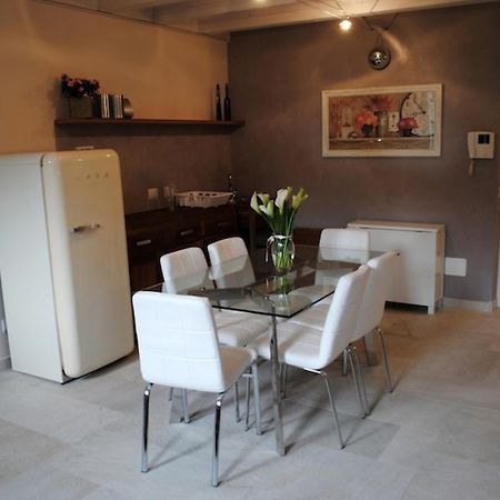 Bed And Breakfast Castello Villafranca di Verona Bagian luar foto